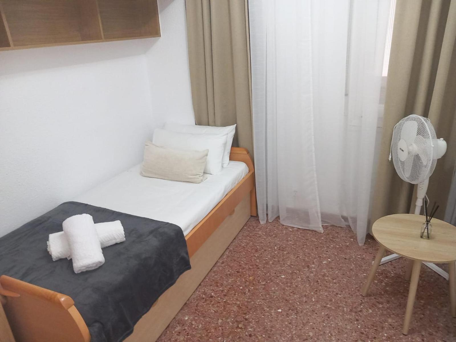 Apartments Del Sol 库列拉 外观 照片