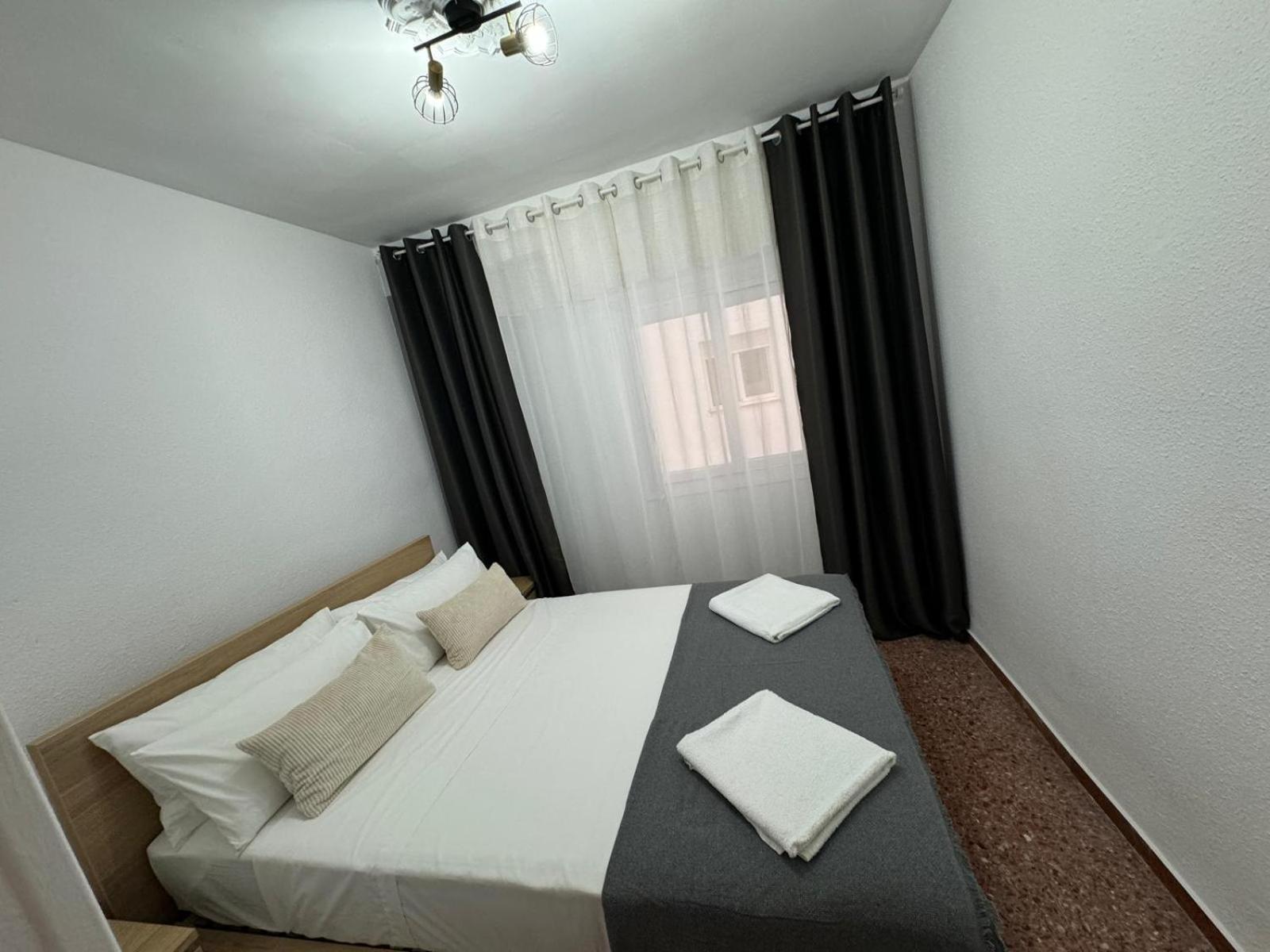 Apartments Del Sol 库列拉 外观 照片